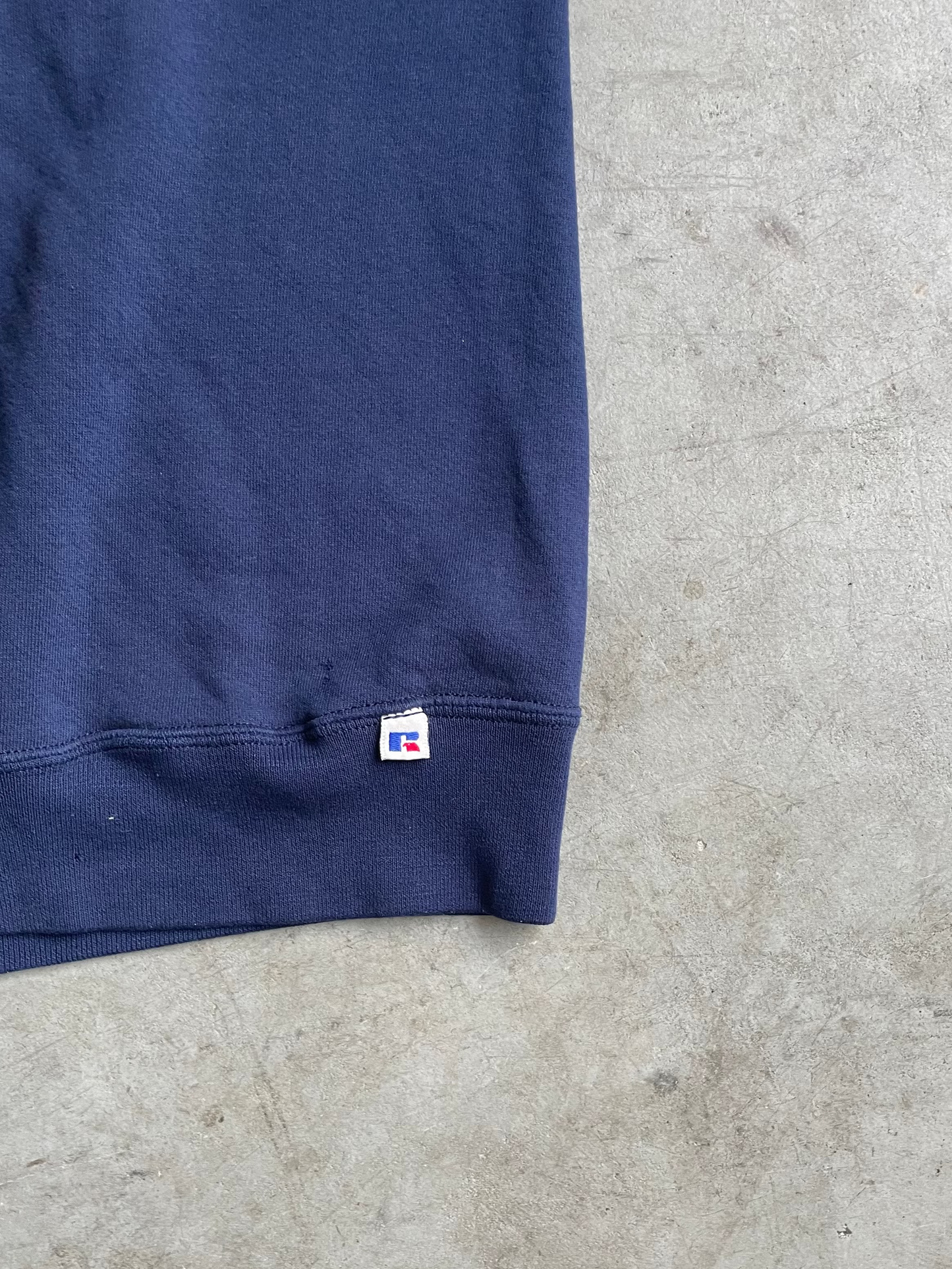 2000's Russell Athletic Blank Sweatshirt