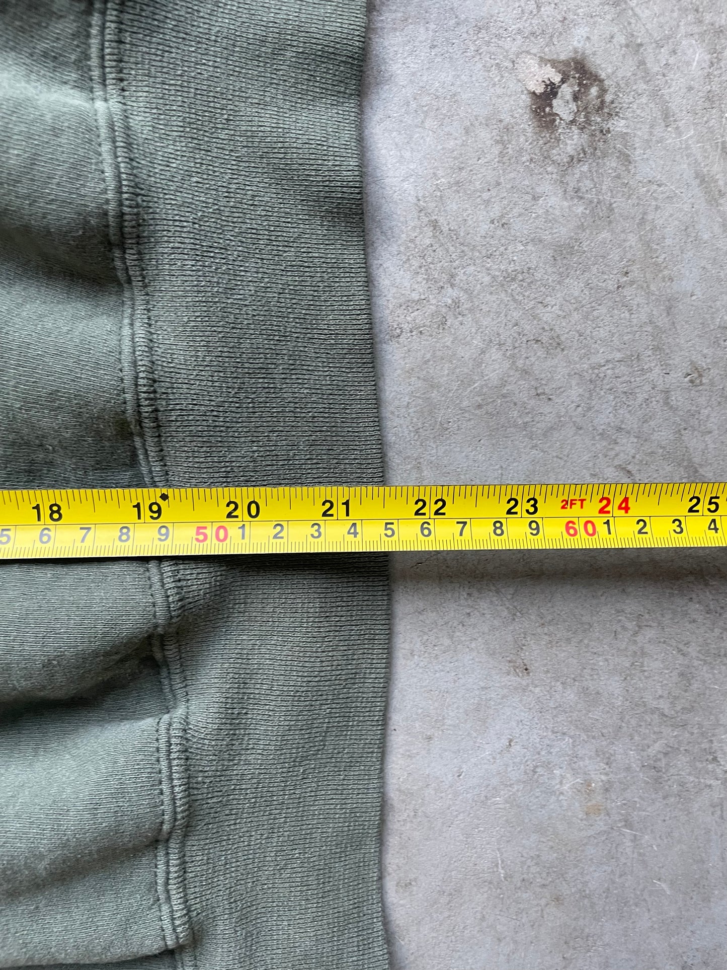 2000's Jerzees Blank Sweatshirt