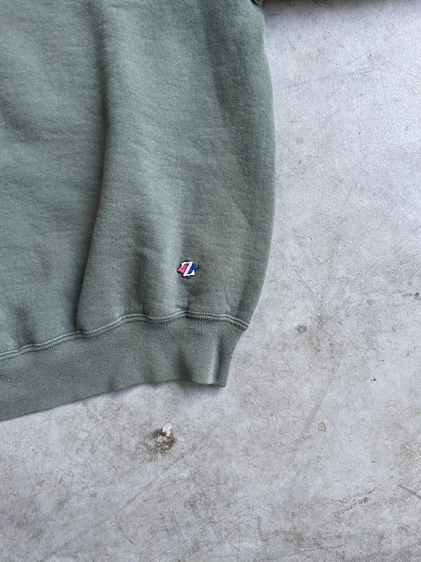 2000's Jerzees Blank Sweatshirt