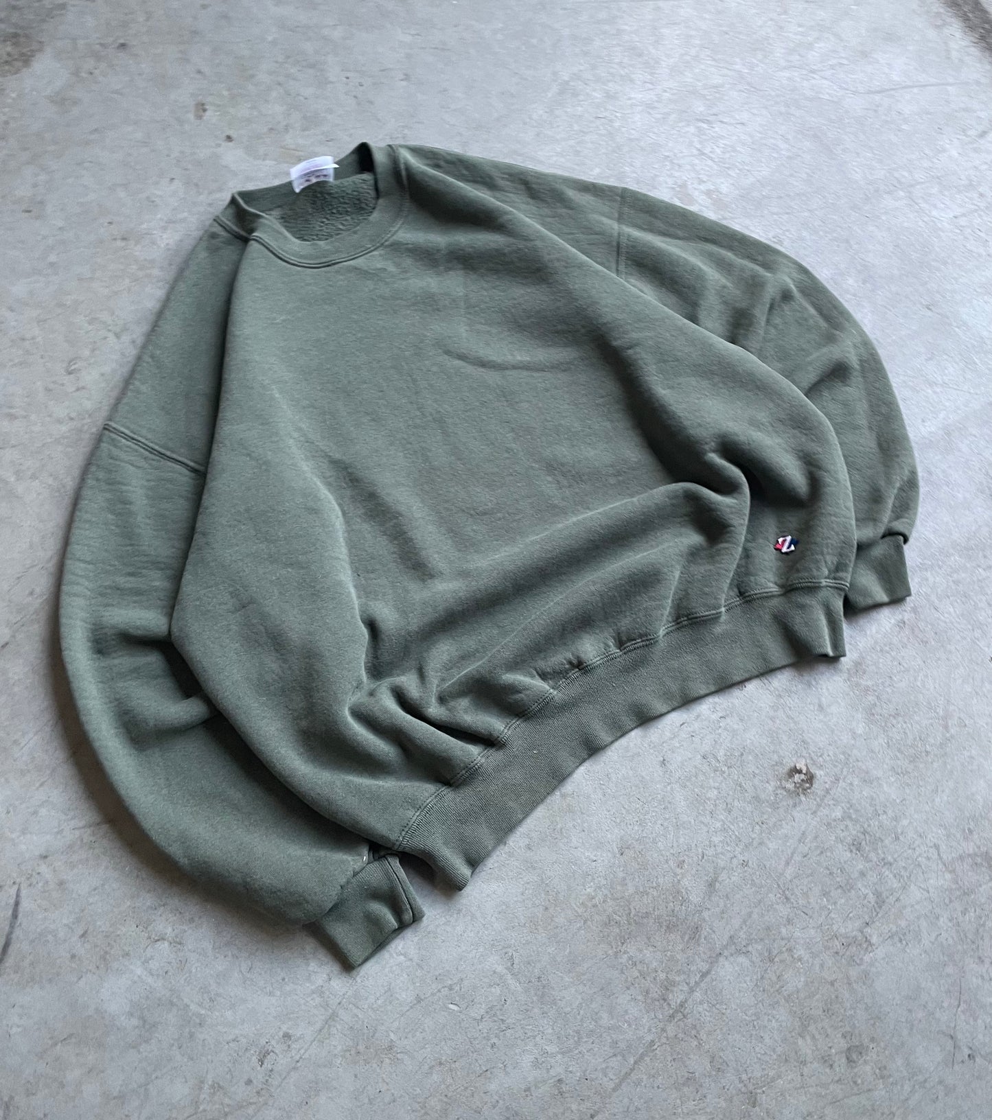 2000's Jerzees Blank Sweatshirt