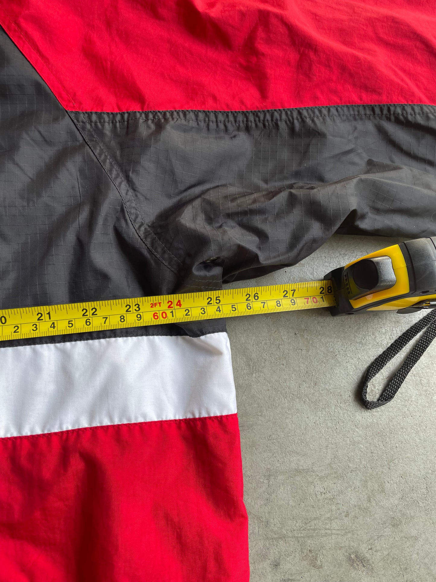 1990's Chase Authentics Budweiser Racing Windbreaker